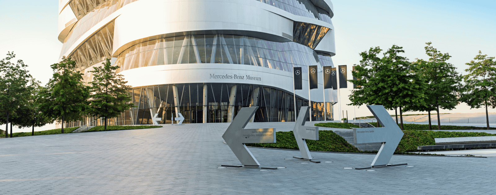 Entrez virtuellement dans l’univers Mercedes-Benz !
