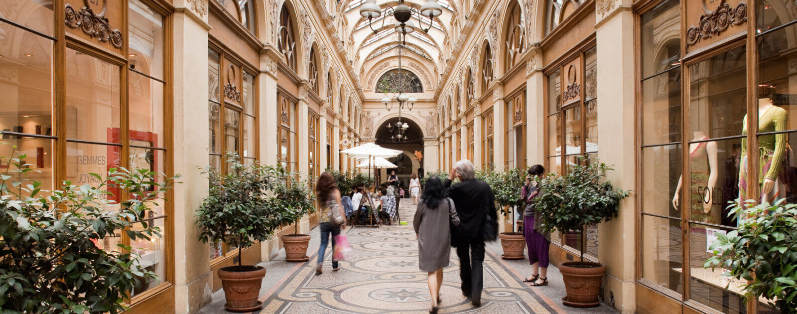 Paris dévoile ses passages couverts